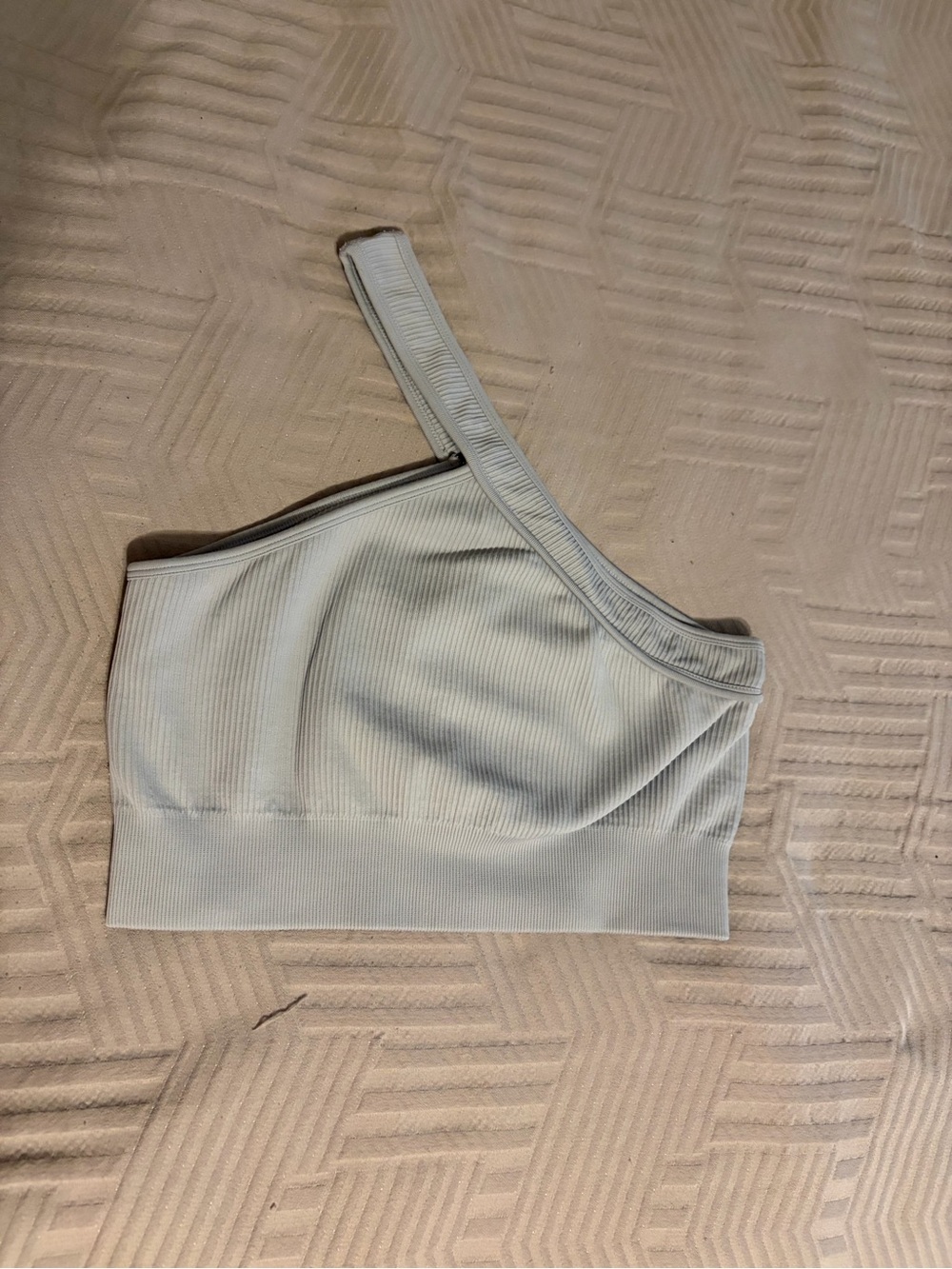 Amazon One-Shoulder Ribbed Crop Top in Light Gray